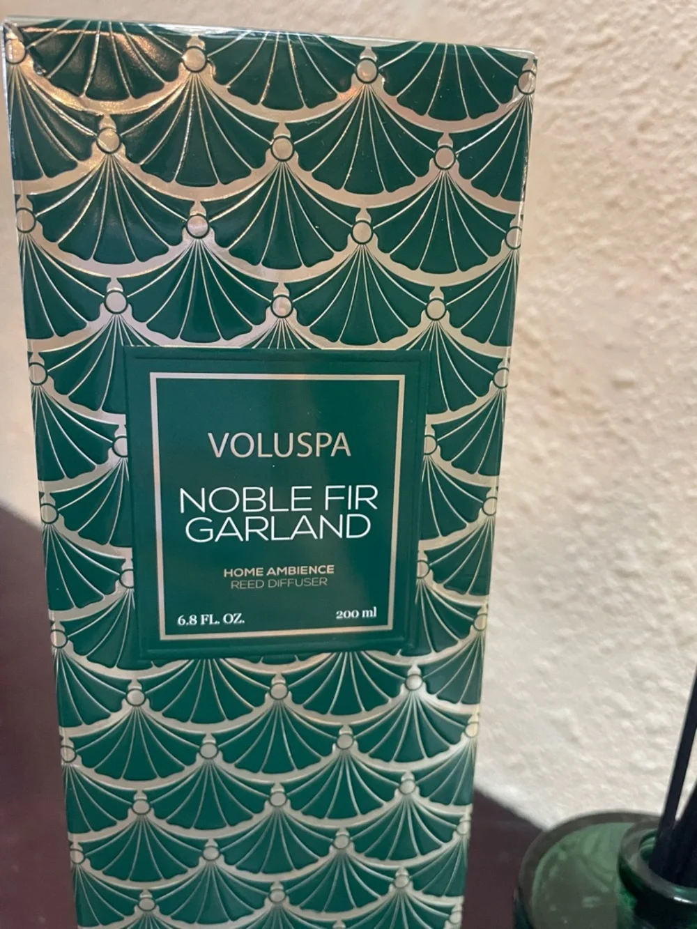 Voluspa Noble Fir Garland Green Glass Reed Diffuser with Black Reeds 6.8 Fl Oz